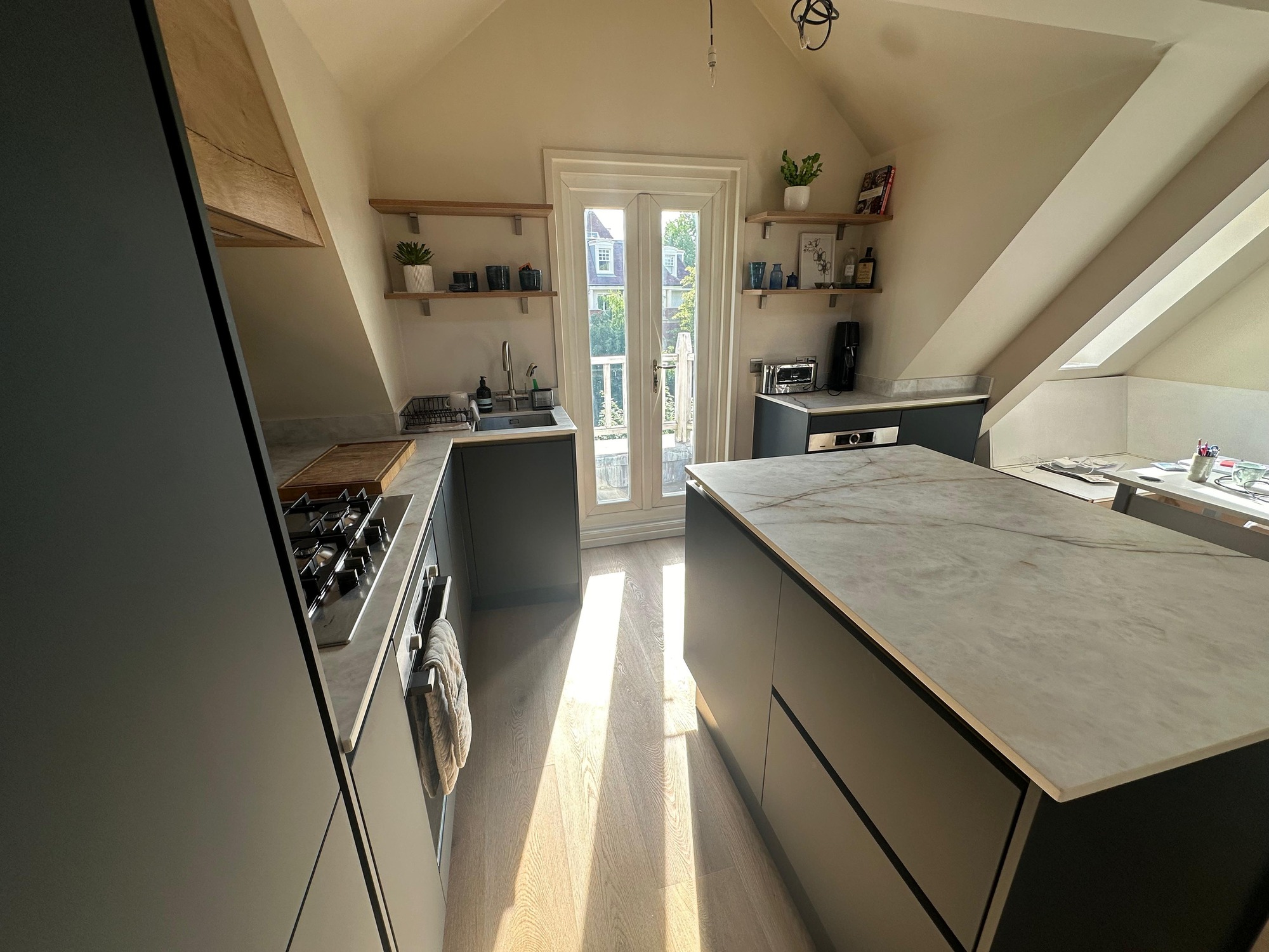 7 2 | Kutchenhaus, Chester