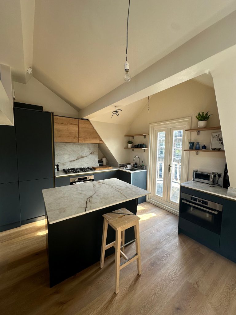 8 3 | Kutchenhaus, Chester